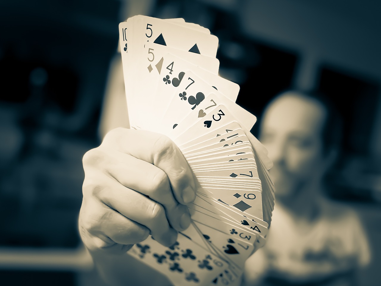 Strategie zakładów długoterminowych i pokera online